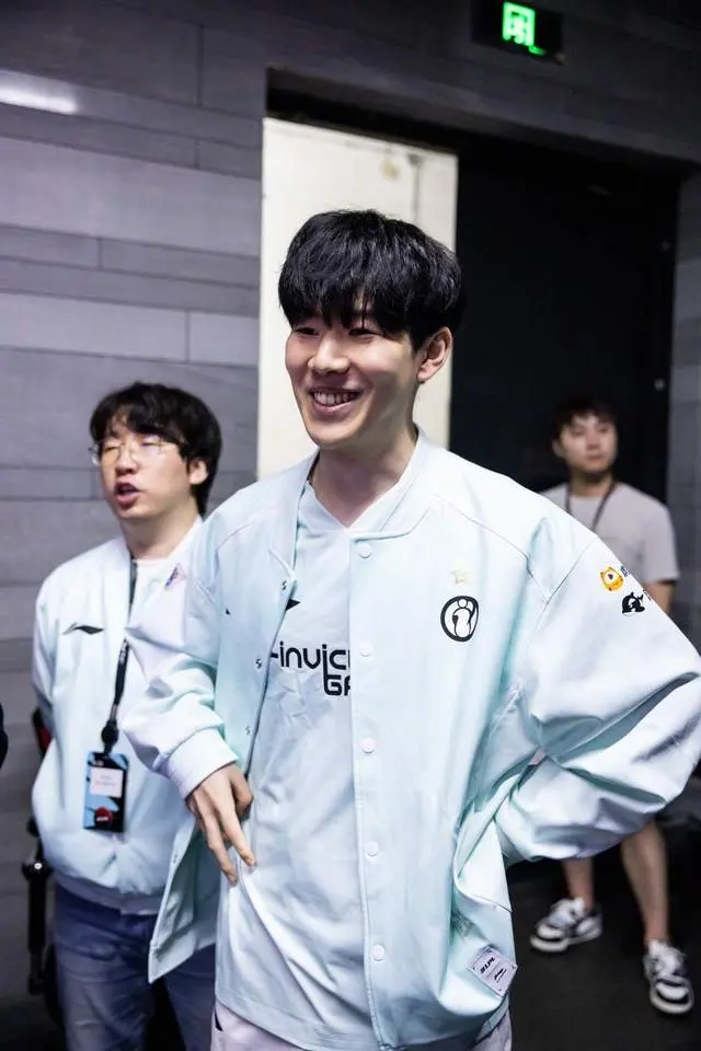 IG或轻松 IG或轻松