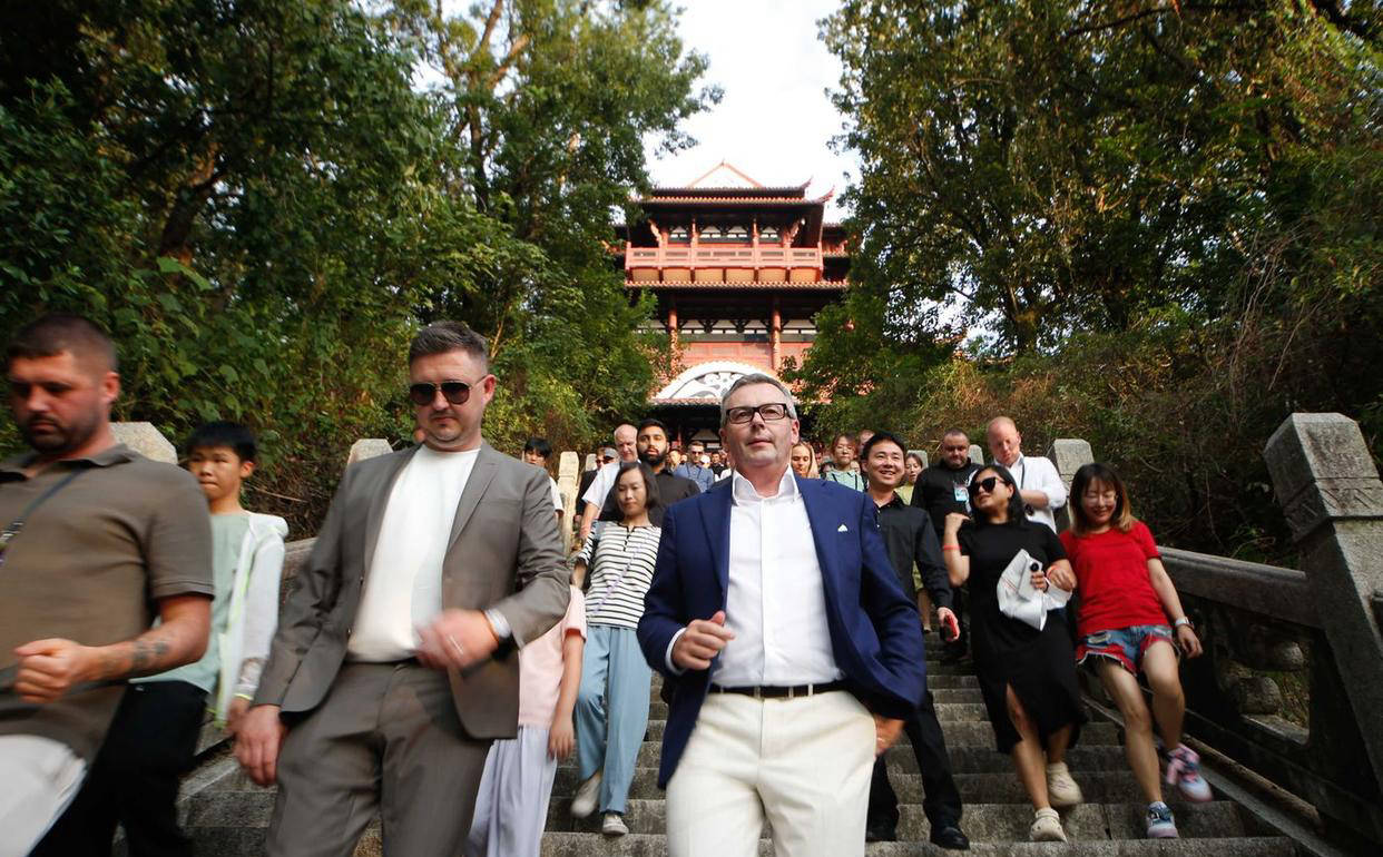 公开赛的比, 吉达连续在