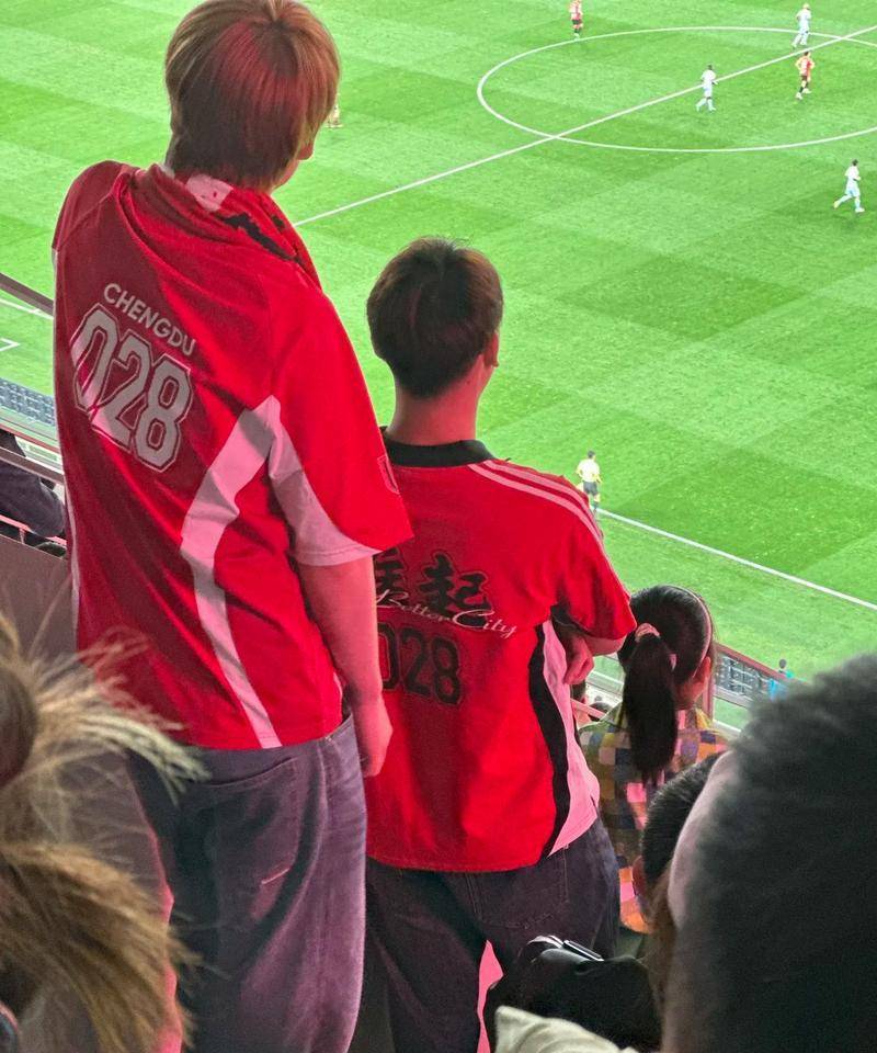 俱乐部的表, 这次策略没 俱乐部的表, 这次策略没