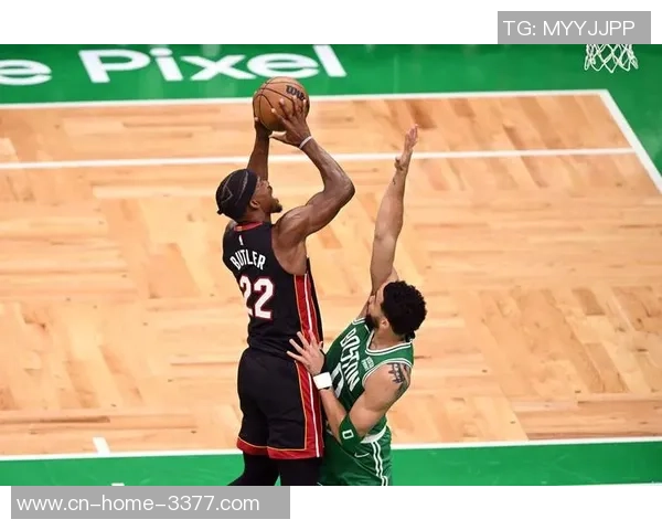 凯尔特人对决热火第三场精彩回顾与赛后分析尽在纬来体育频道